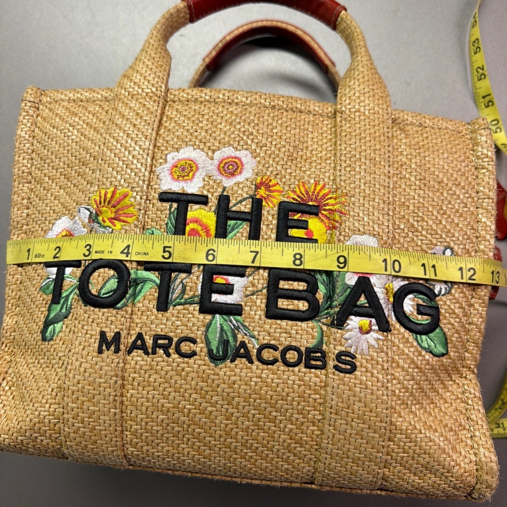 Marc Jacobs The Tote Bag Floral Embroidered Raffia Straw Small Tote Tan Red - Picture 4 of 10